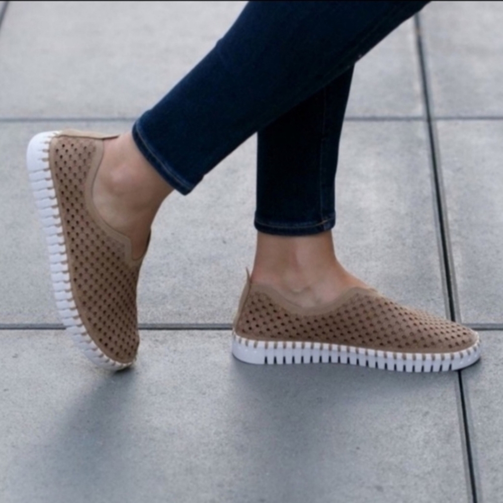 Ilse Jacobsen Tulip Perforated Slip‎ On Size 39 US 8.5-9